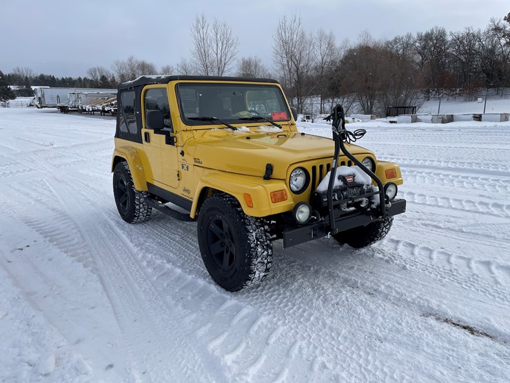 jeep-wrangler-image-7