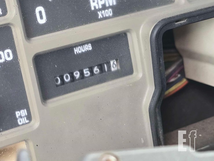 international-4700-image-27