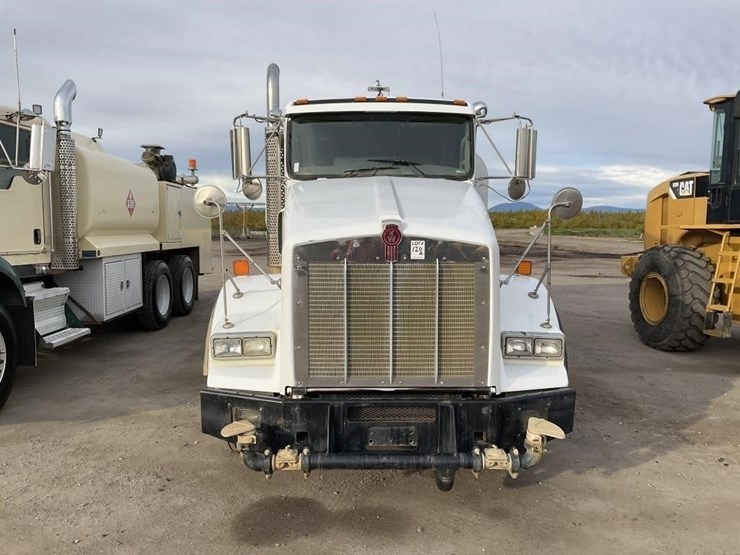 2012-kenworth-t800-image-2