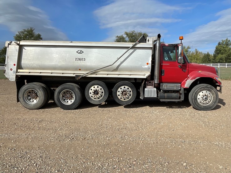 international-7400-image-6