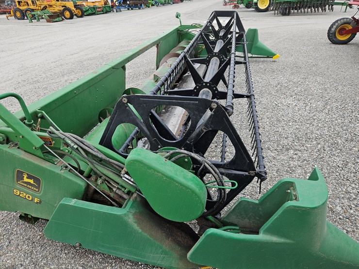 john-deere-920-image-2