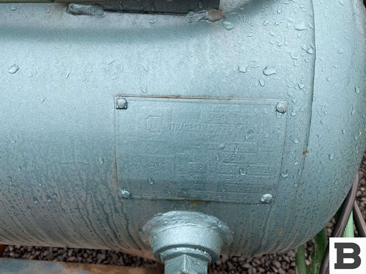 squared-company-dhg-x-portable-air-compressor-image-14