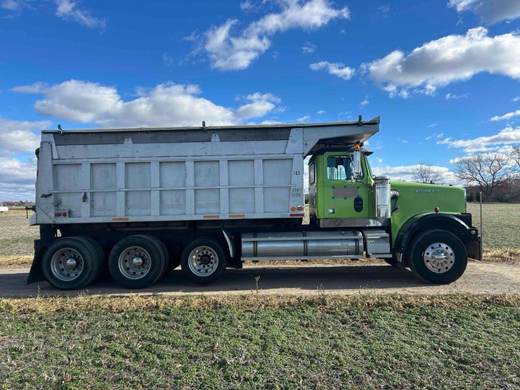 western-star-4964f-image-10