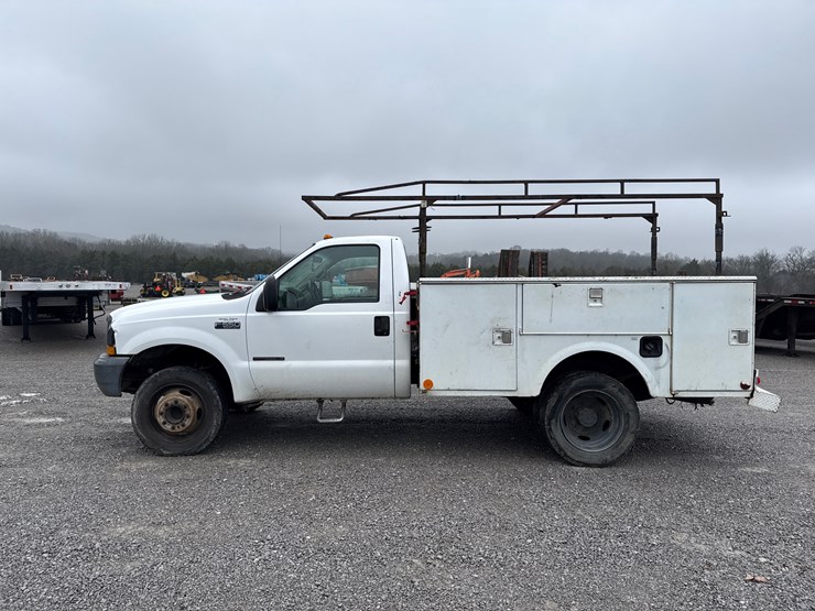 ford-f550-xl-image-8