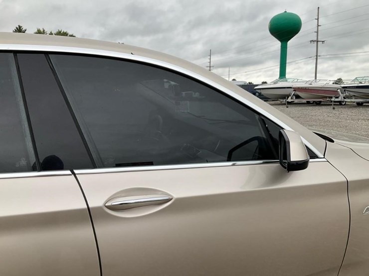 #2053-•-2010-bmw-550gt-car*-image-31