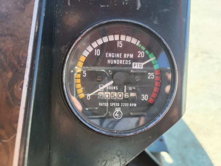 white-2-105-image-61