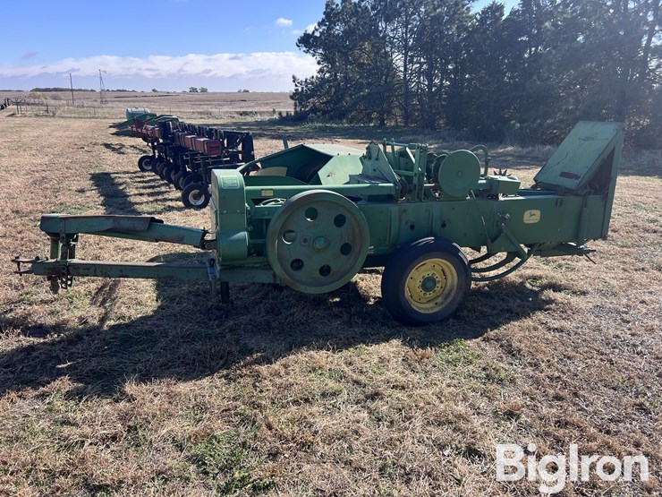 john-deere-24t-image-8