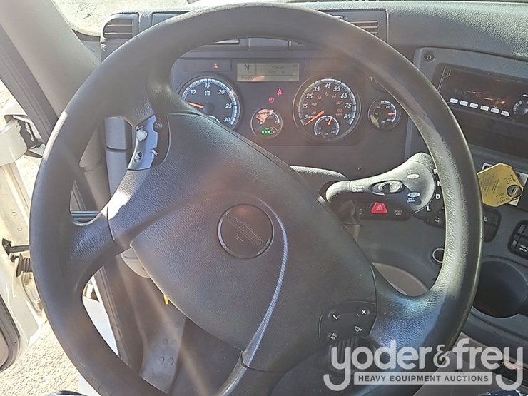 2018-freightliner-cascadia-image-44