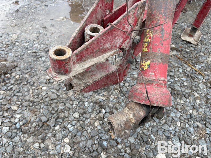 new-holland-273-image-9