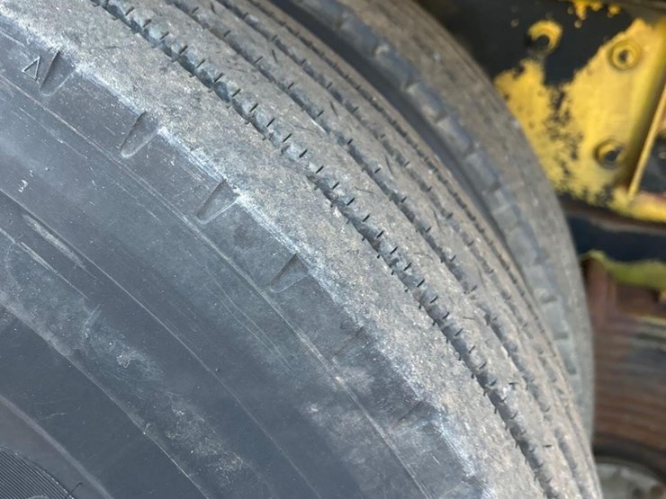 1981-caterpillar-3208-image-20