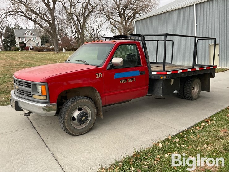 chevrolet-3500hd-image-1