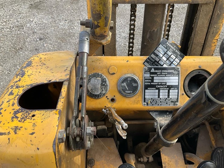#1351-•-allis-chalmers-forklift-image-34