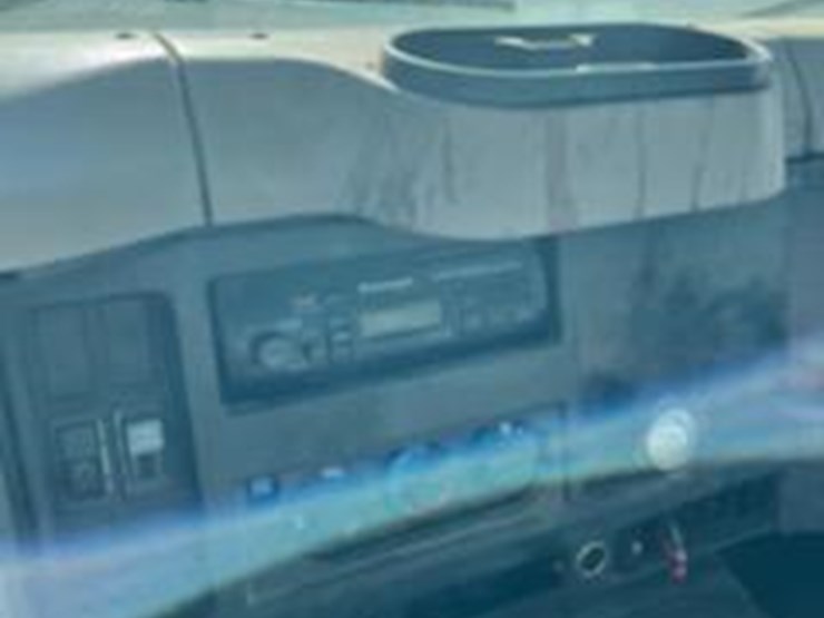 international-4700-image-14