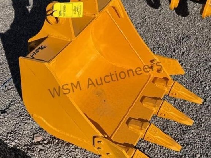 caterpillar-305-image-1