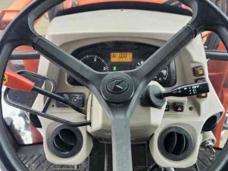 kubota-m7060-image-25