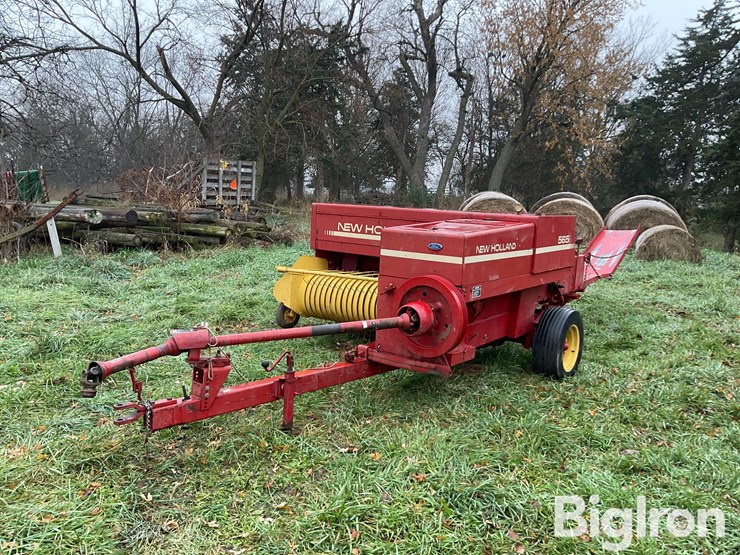 new-holland-565-image-1