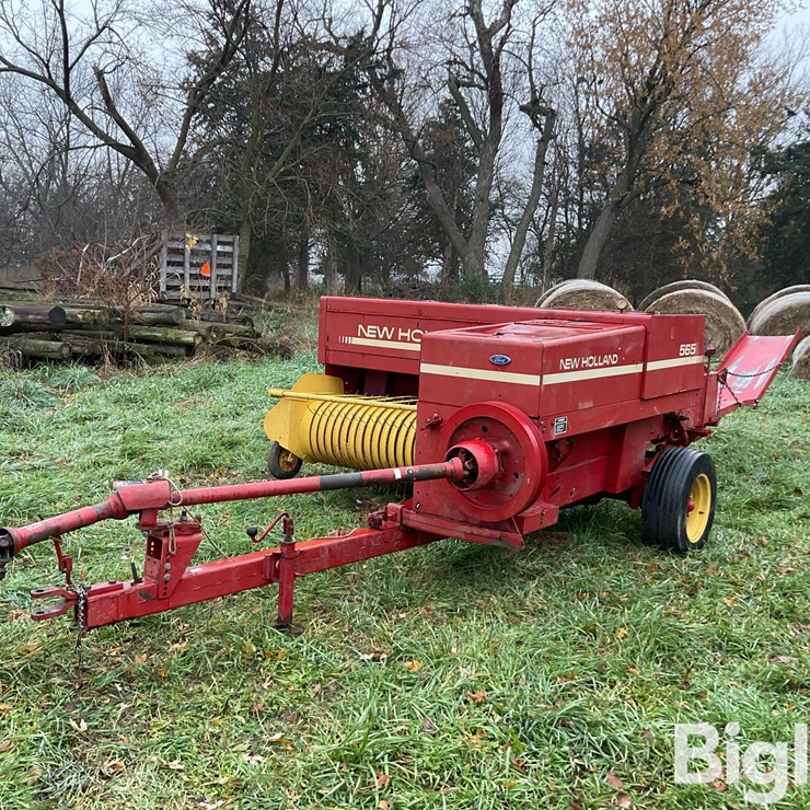 NEW HOLLAND 565