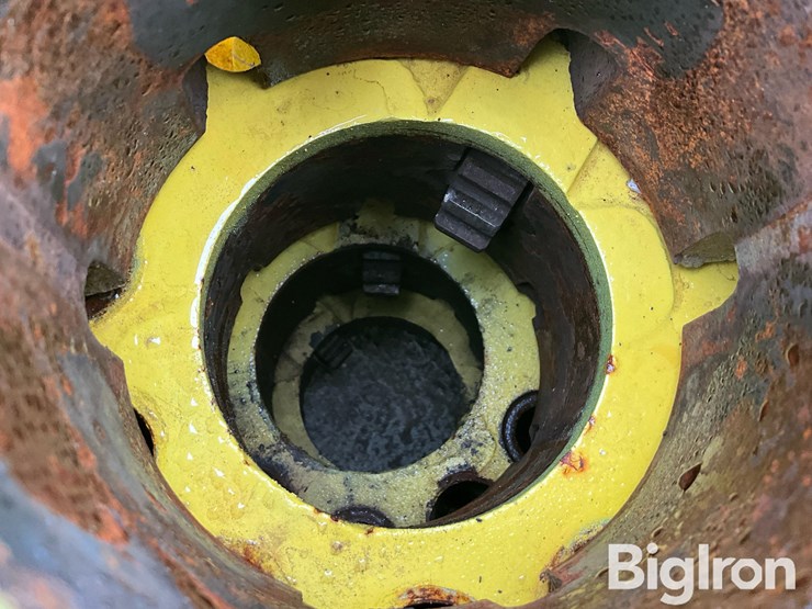 john-deere-34-image-7