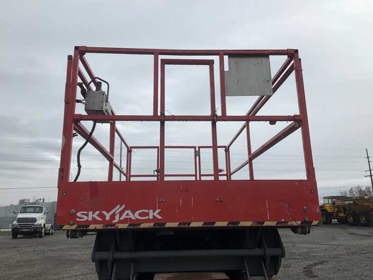 skyjack-sj7135rt-image-10