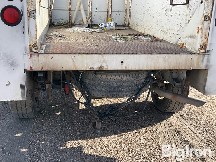 2009-dodge-2500-image-16