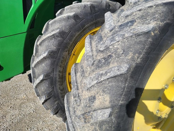 john-deere-8335r-image-18