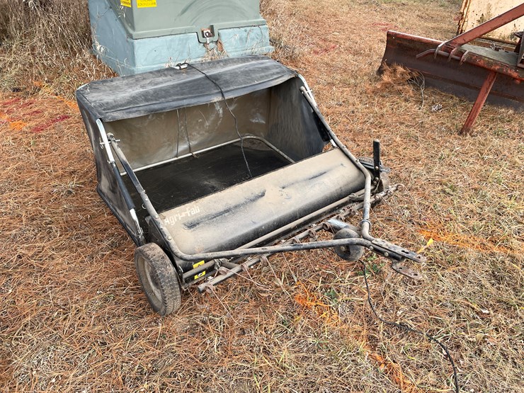 #209-•-agri-fab-42"-lawn-sweeper-with-dethatcher-(boyceville,-wi)-image-3
