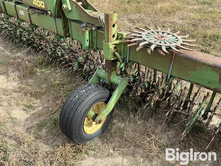 john-deere-400-image-10