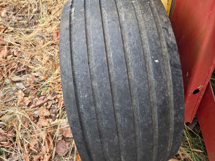 new-holland-664-image-12