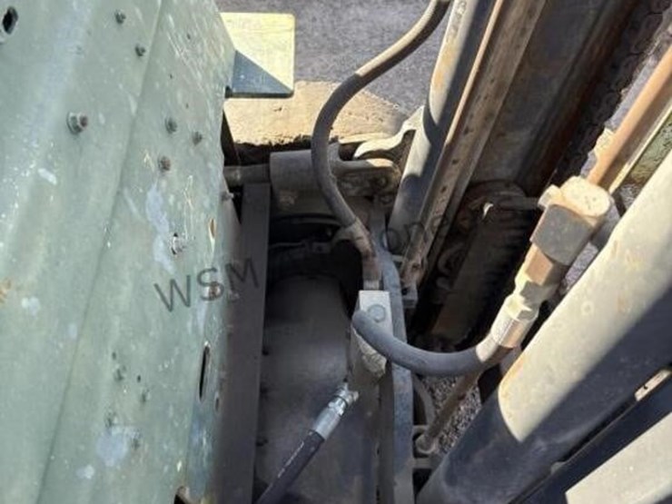 clark-gps25mp-forklift-image-9