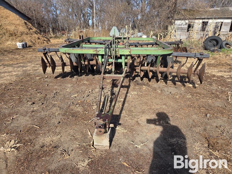 john-deere-210-image-2