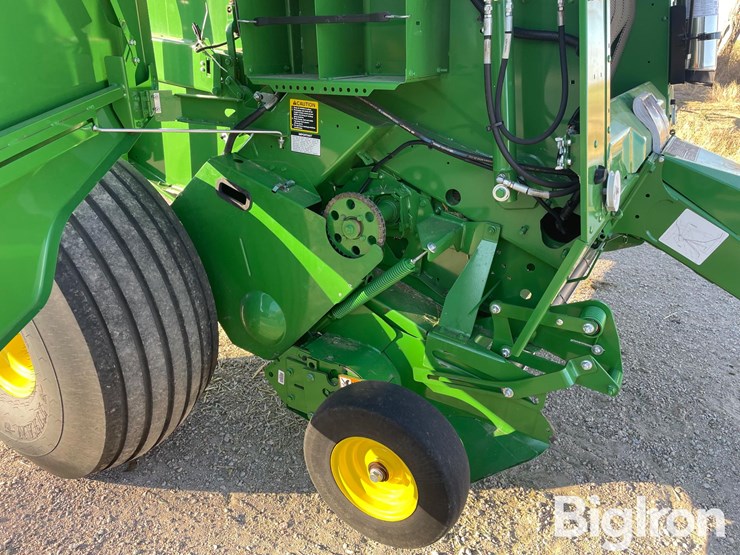 john-deere-560m-image-18