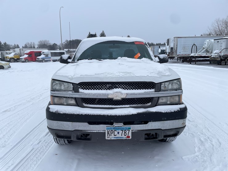 #1163-•-2003-chevrolet-service-truck-(has-mn-title)-image-9