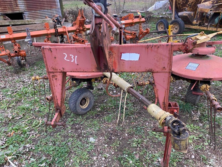 new-holland-255-image-12