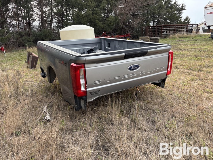 2024-ford-f350-image-7