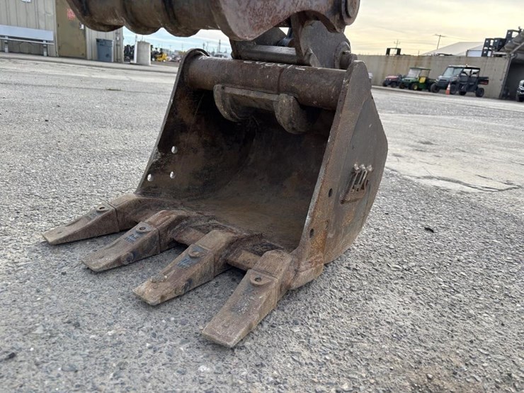 2021-bobcat-e35-image-10