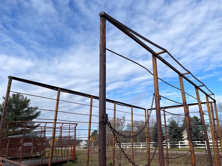 #210-•-16'-hay-rack-on-running-gear-(boyceville,-wi)-image-17