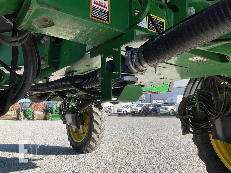 john-deere-r4038-image-11