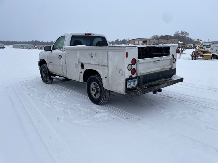 #1163-•-2003-chevrolet-service-truck-(has-mn-title)-image-3