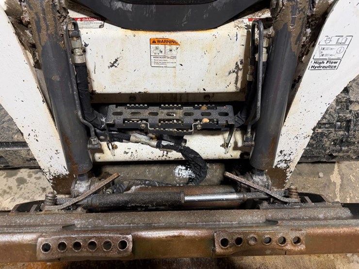bobcat-t740-image-10