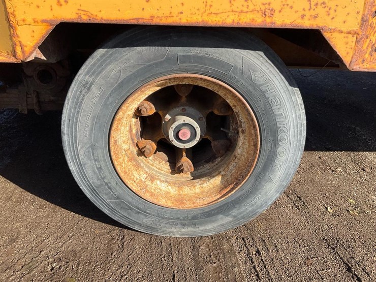 #2100-•-1967-beaver-flatbed-semi-trailer-image-44