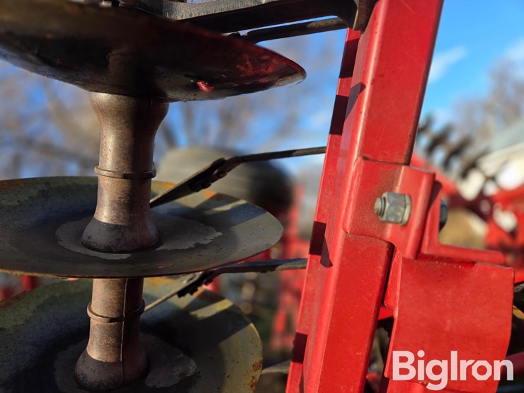 case-ih-3900-image-15