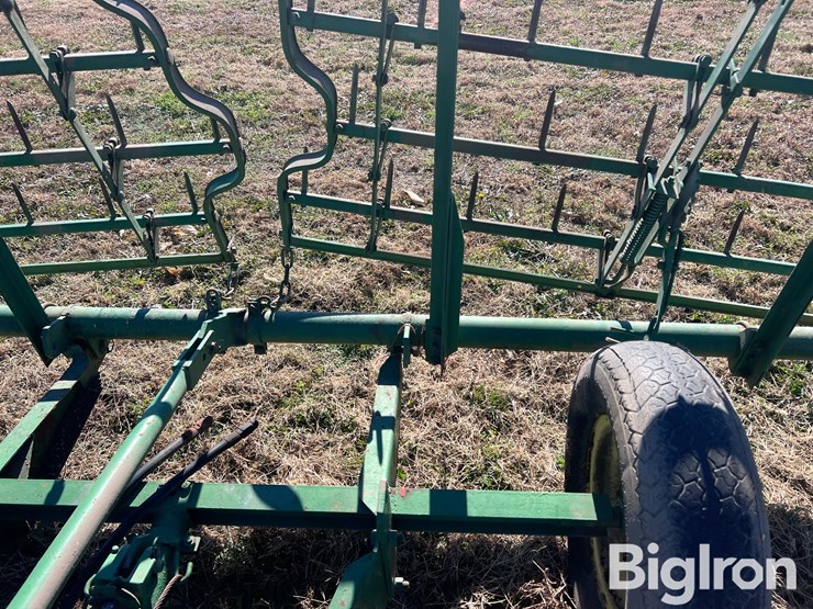 john-deere-24-image-20