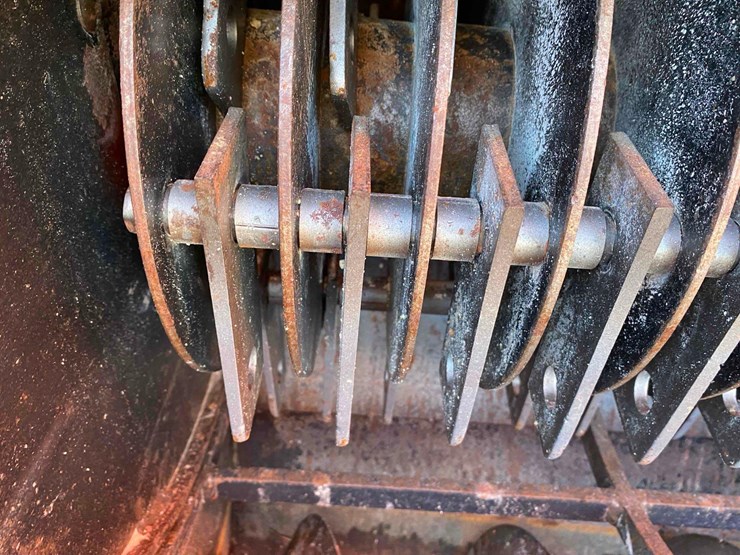 case-ih-1350-image-25