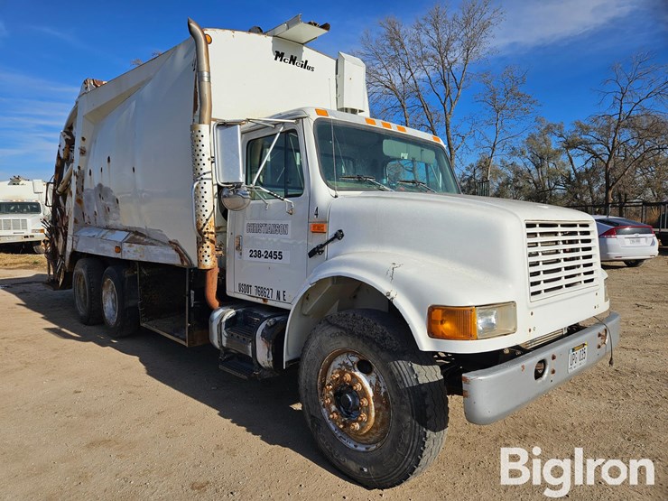 international-4900-image-3