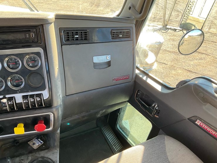 kenworth-t800-image-117