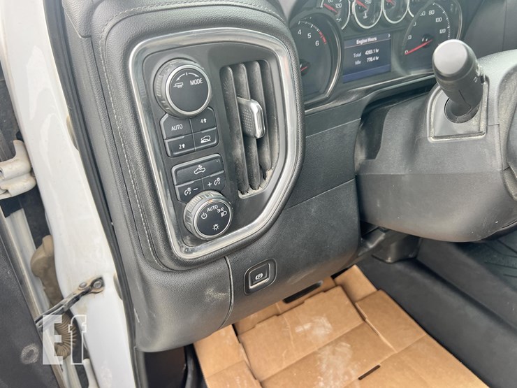 chevrolet-silverado-1500-image-29