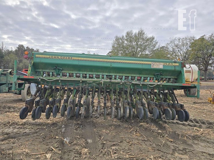 john-deere-1520-image-3