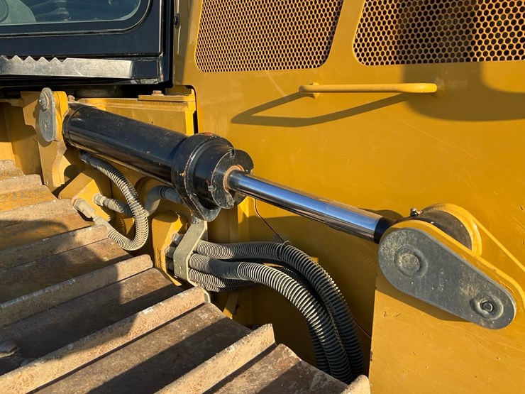 caterpillar-d3k2-lgp-image-43