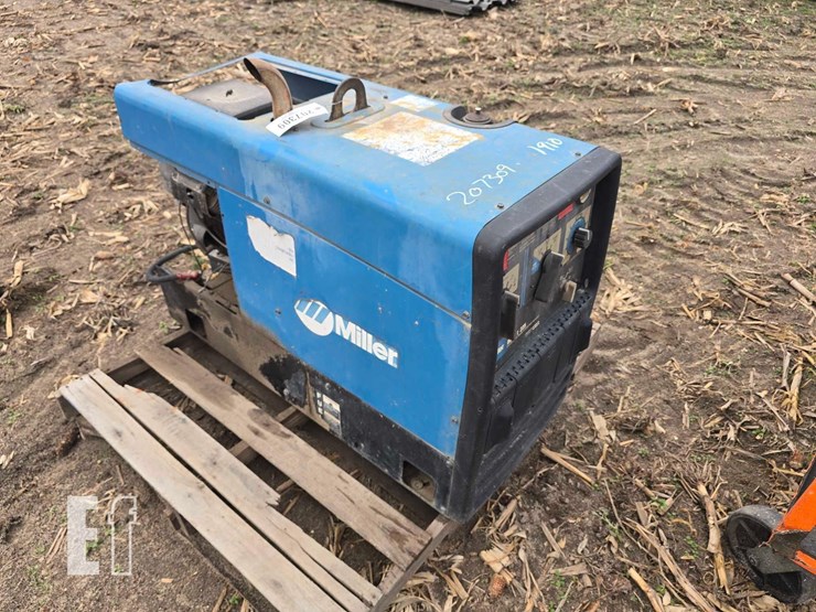 miller-bobcat-225-image-4