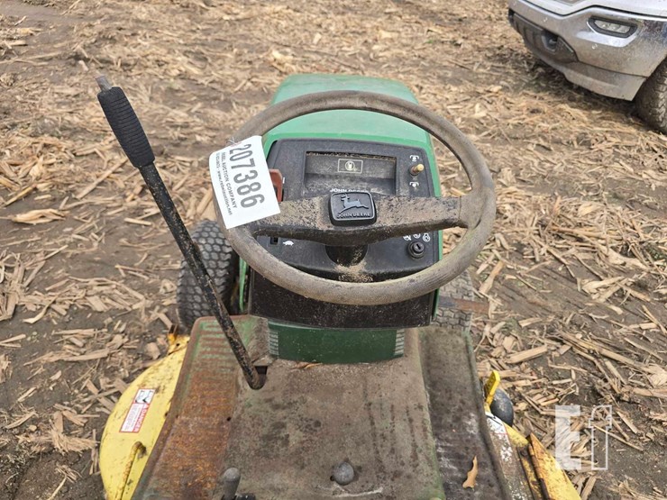 john-deere-165-image-11